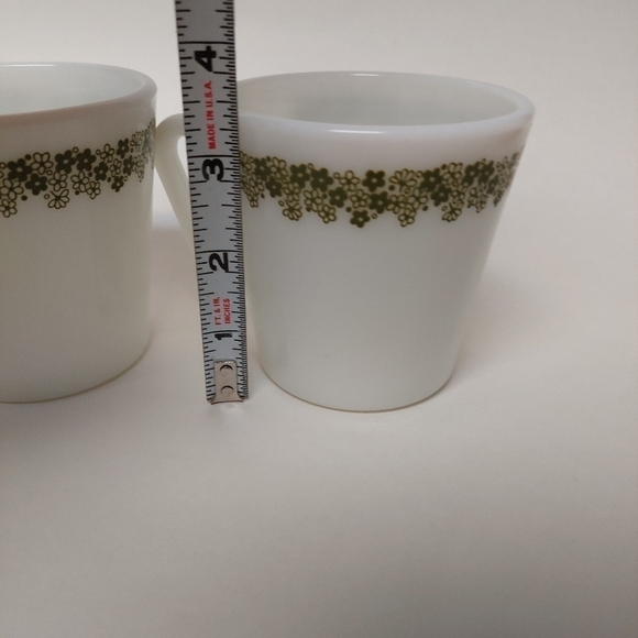 Vintage* 2 Green Daisy Pyrex Mugs by Corning #26 & 19 - Picture 7 of 7